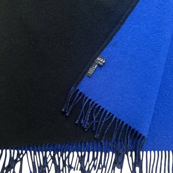 JAEGER LADIES WOOL WRAP PONCHO - Picture 2 of 7